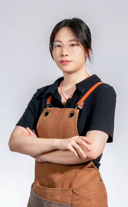 优狐国际 R & D, Chen Man